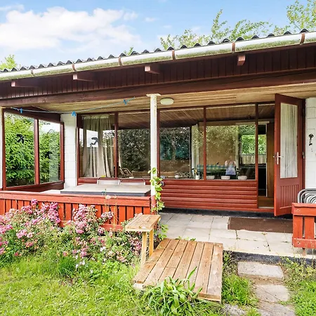 Original Holiday House By The Water *